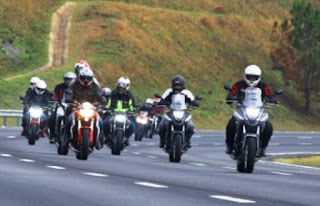 Evento de motociclistas em Itaetê