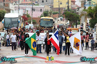 Escolinha Colibri realiza desfile