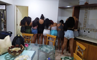 Festa encerrada pela polícia na Bahia