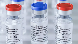 Vacina russa contra Covid induz resposta imune e não teve efeitos adversos, diz estudo