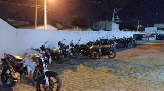 38 motos são apreendidas em operação contra poluição sonora, em Jaguaquara