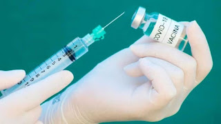 Rússia começa a vacinar principais grupos de risco contra Covid-19