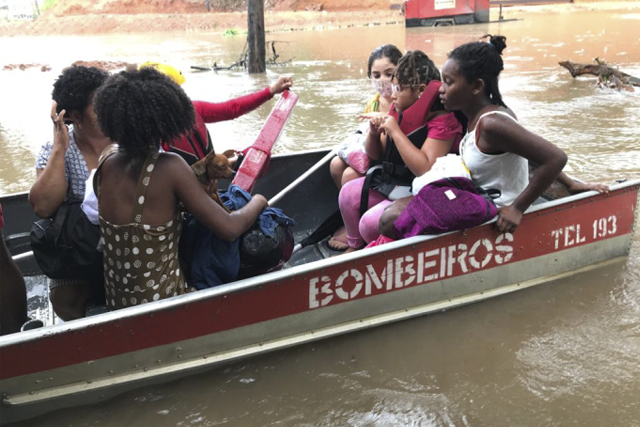 Recém-nascido e mais 19 pessoas são resgatadas pelo GBM em Salvador