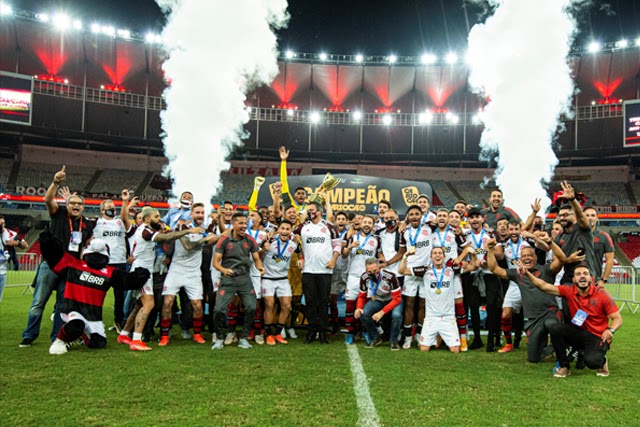 Flamengo derrota Fluminense por 3 a 1 e conquista o Carioca