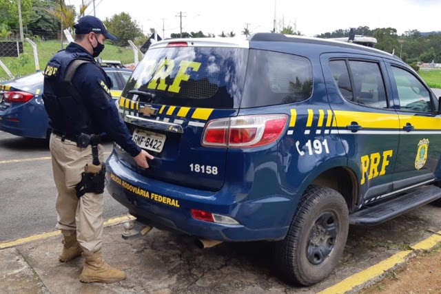 Quarteto acusado de invadir e furtar residência em Petrolina é preso em Jaguaquara