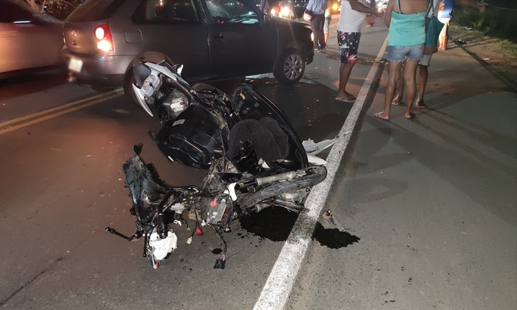 Jovem morre após colisão entre moto e carro na Chapada Diamantina