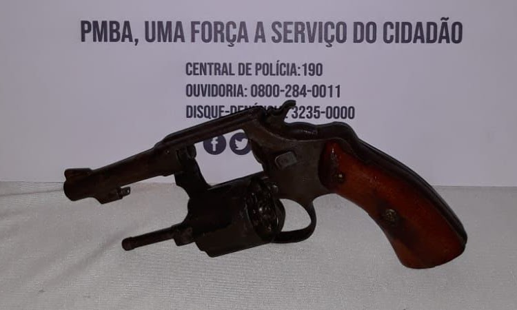 Homem é preso por porte ilegal de arma de fogo em Ribeirão do Largo