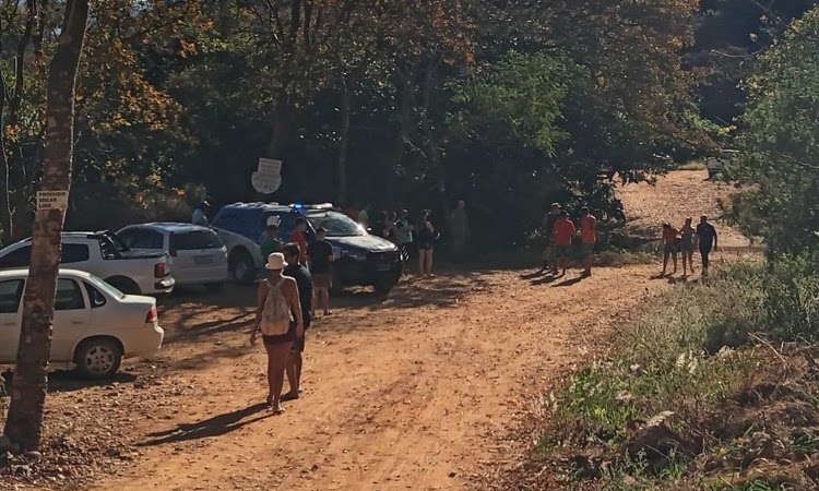 Criança desaparece após ser arrastada por correnteza no Poço Preto, em Livramento