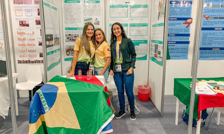 Estudantes de Livramento de Nossa Senhora representam a Bahia em evento científico em Dubai