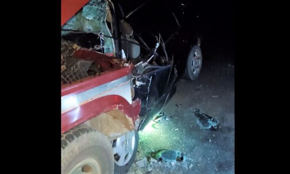Dois jovens morrem em acidente entre carro e caminhonete na Chapada Diamantina