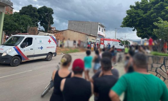 #Bahia: Mãe e filha morrem após carreta desgovernada invadir residência em Ituaçu, veja o video