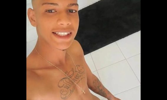 Jovem é morto a tiros dentro de comércio no Sudoeste da Bahia