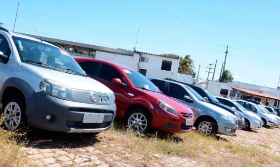 Detran realiza leilões online de veículos conservados e sucatas em sete cidades da BA