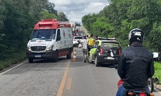 Acidente entre veículos deixa uma criança ferida em Brumado