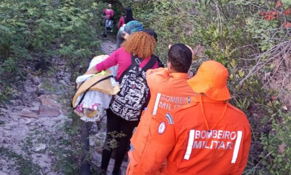 Corpo de Bombeiros resgata grupo que se perdeu durante trilha na região de Guanambi