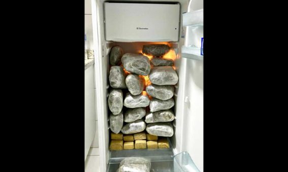 Polícia encontra geladeira recheada de drogas em Vitória da Conquista