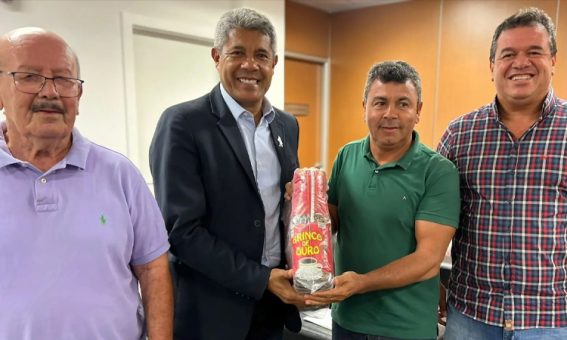 Colégio Estadual em construção em Barra da Estiva receberá o nome de Ana Lúcia Aguiar Viana