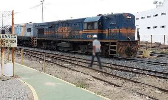 Homem morre após ser atropelado por trem na Chapada Diamantina