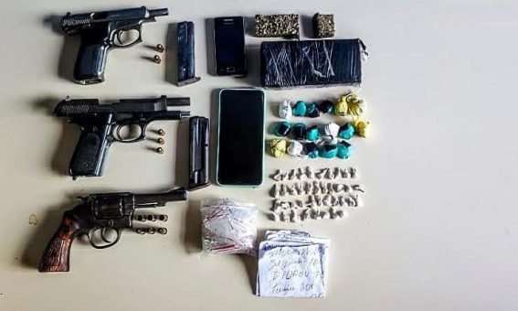 Operação localiza traficantes com armas e drogas na Chapada Diamantina