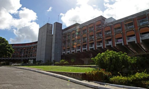 Governo da Bahia anuncia antecipação de metade do salário de servidores para véspera do São João