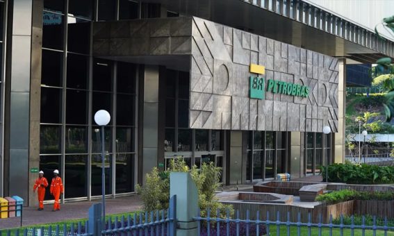 Petrobras reduz preço do gás natural vendido a distribuidoras