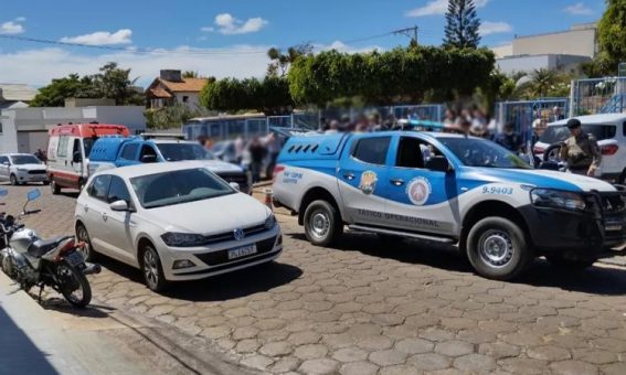 Homem é assassinado a tiros em frente ao Fórum em Caetité