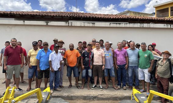 Prefeitura de Ituaçu fortalece agricultura familiar com a chegada de novos equipamentos
