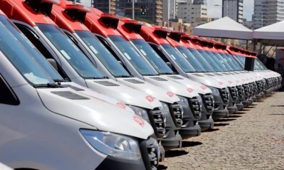 Ministério da Saúde entrega ambulância em Aracatu, Barra da Estiva, Vitória da Conquista e mais 45 municípios