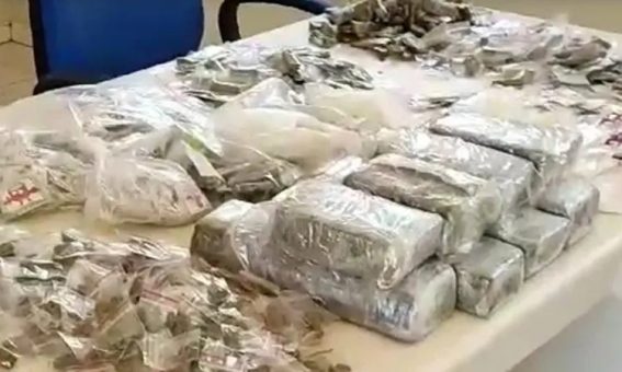 Polícia apreende mais de 16 kg de drogas na BA-156 em Caetité