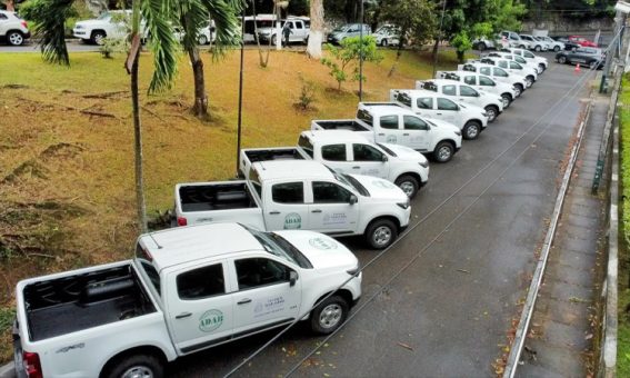 Governo da Bahia entrega de 55 veículos novos à Adab e anúncio de concurso público