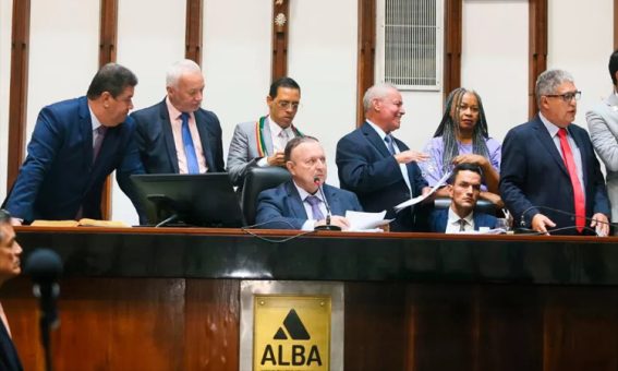 Alba aprova Orçamento anual do Estado e várias proposições dos parlamentares