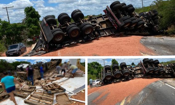 Colisão entre carreta de soja e caminhão baú deixa cargas espalhadas na BR-030, em Brumado