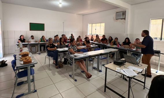 Primeira formação e treinamento para rotinas escolares é realizada em Ituaçu
