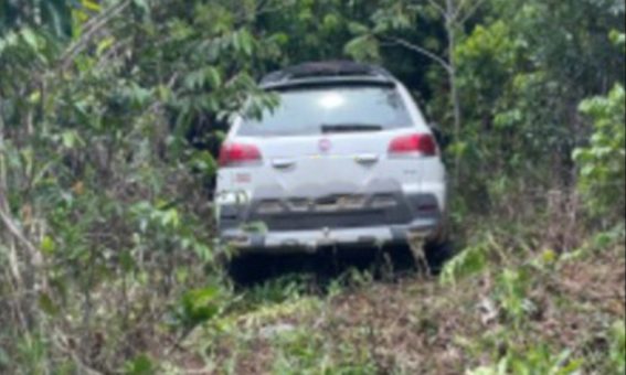 Carro roubado em Pé de Serra é localizado pelo 24º Batalhão em Barra da Estiva