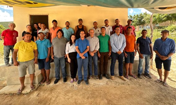 Reunião técnica em Ituaçu impulsiona revitalização da cadeia produtiva do alho na Chapada Diamantina