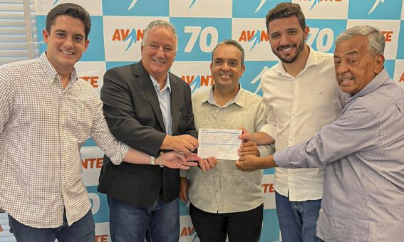Toninho Caires, vice-prefeito de Iramaia, anuncia pré-candidatura e reforça aliança com o Avante