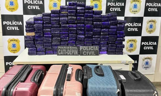 Duas mulheres são presas suspeitas de transportar 100 kg de maconha no Sudoeste da Bahia