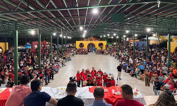 Folia de Reis 2025 reúne 19 ternos e fortalece tradição cultural em Ituaçu